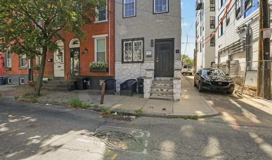 112 E ALLEN St 2, Philadelphia, PA 19125 - 2 Beds, 1 Bath