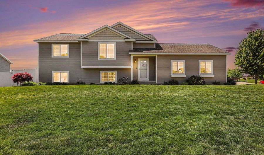 10560 Rockfield Rd, Allendale, MI 49401 - 4 Beds, 2 Bath