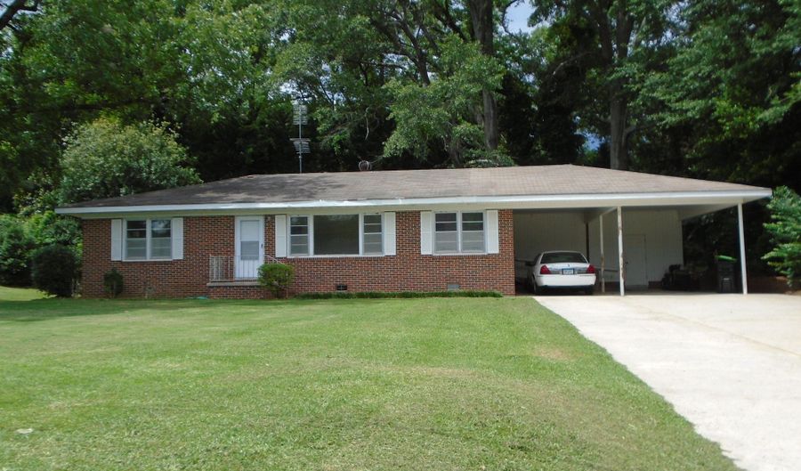 122 Houston, Barnesville, GA 30204 - 3 Beds, 2 Bath