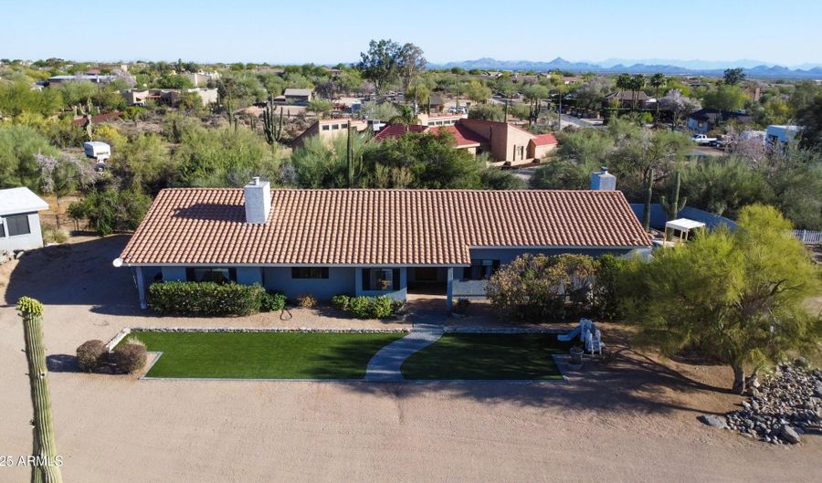 28437 N 58TH St, Cave Creek, AZ 85331 - 4 Beds, 2 Bath