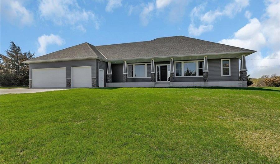 8619 State Highway 55 NW, Annandale, MN 55302 - 4 Beds, 3 Bath