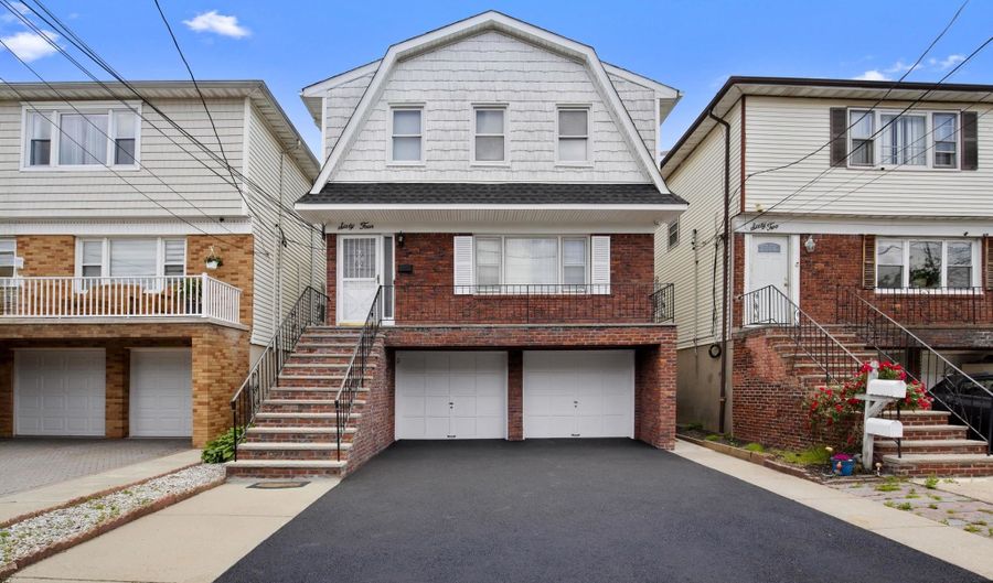 64 ISABELLA Ave 2, Bayonne, NJ 07002 - 3 Beds, 1 Bath