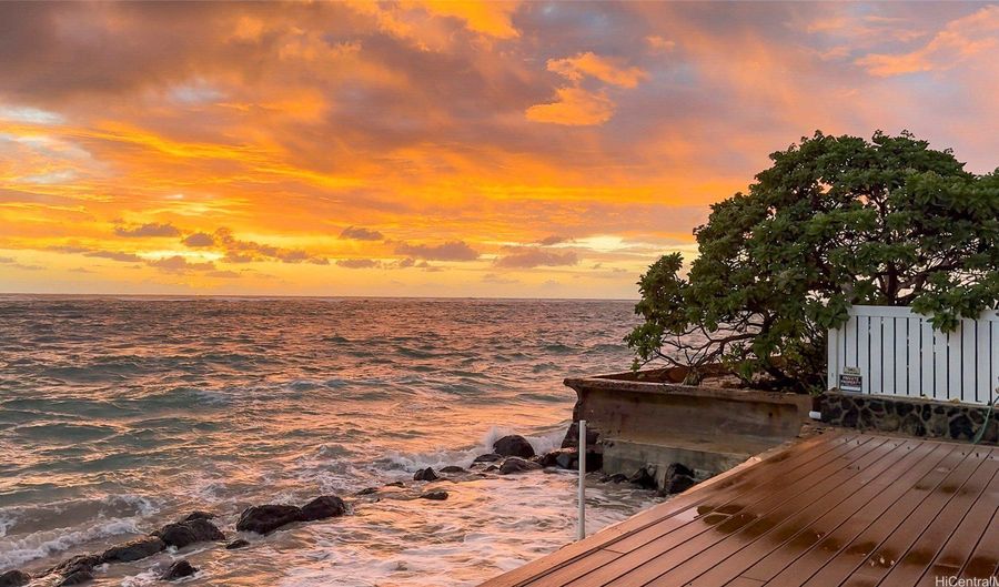 53-853 Kamehameha Hwy, Hauula, HI 96717 - 4 Beds, 4 Bath