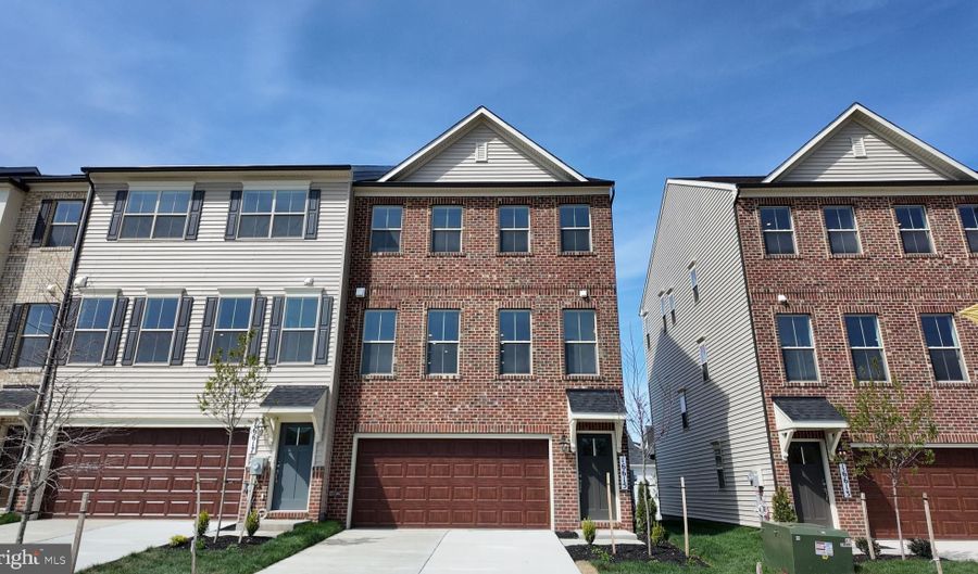 16615 ARUBA Dr, Accokeek, MD 20607 - 4 Beds, 4 Bath