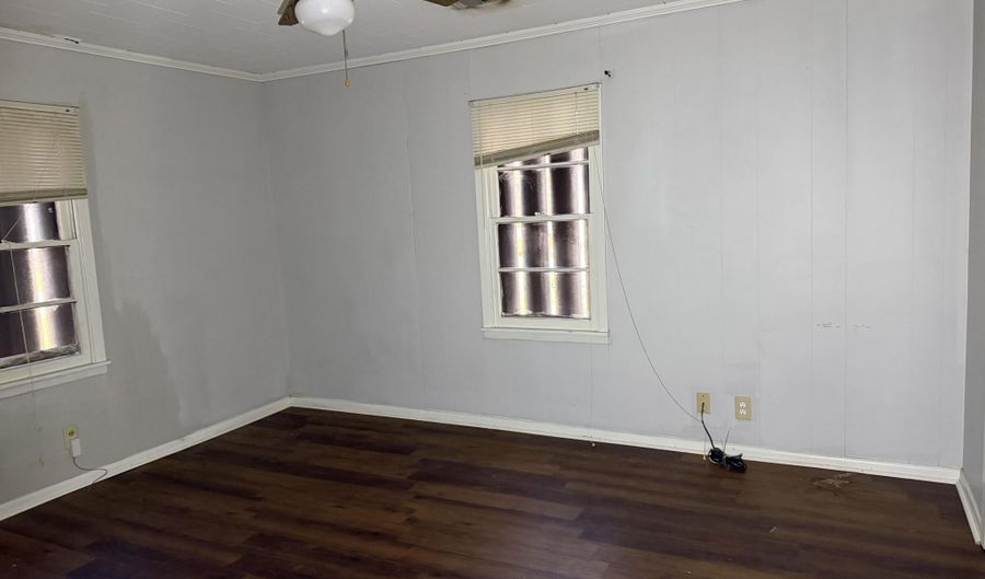 903 Chevis St, Abbeville, LA 70510 - 3 Beds, 1 Bath