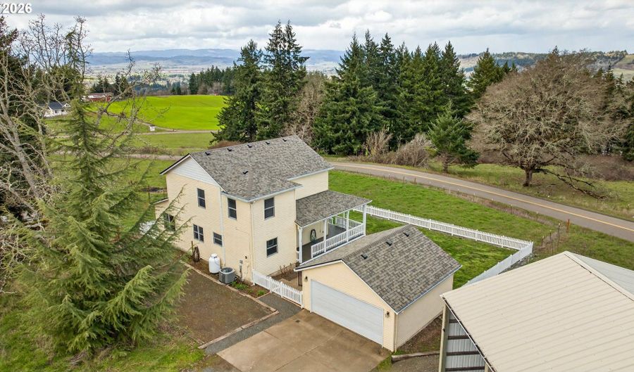 7280 SE EOLA HILLS Rd, Amity, OR 97101 - 3 Beds, 2 Bath