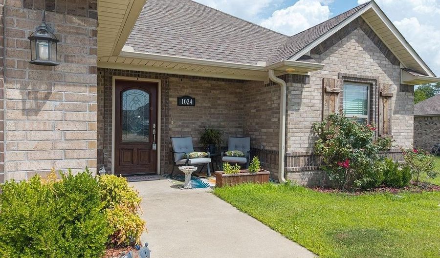 1024 Mourning Dove Way, Barling, AR 72923 - 3 Beds, 2 Bath