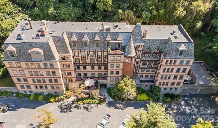 185 Macon Ave B10, Asheville, NC 28804 - 2 Beds, 2 Bath