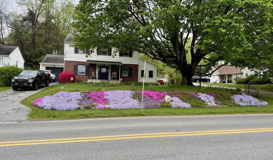 500 Ruskin Dr, Altoona, PA 16602 - 3 Beds, 2 Bath