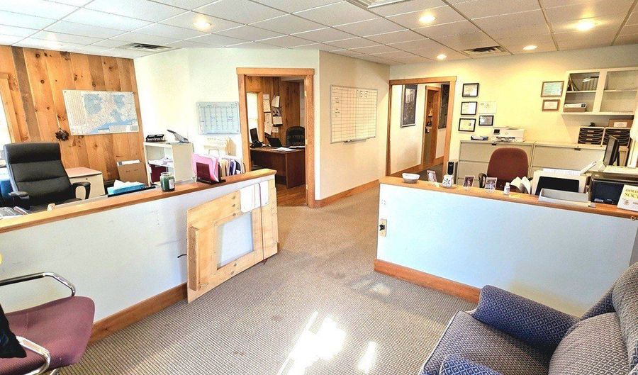 60 Central Ave, Bloomfield, CT 06002 - 0 Beds, 1 Bath