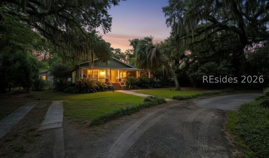 113 Meridian Rd, Beaufort, SC 29907 - 4 Beds, 3 Bath