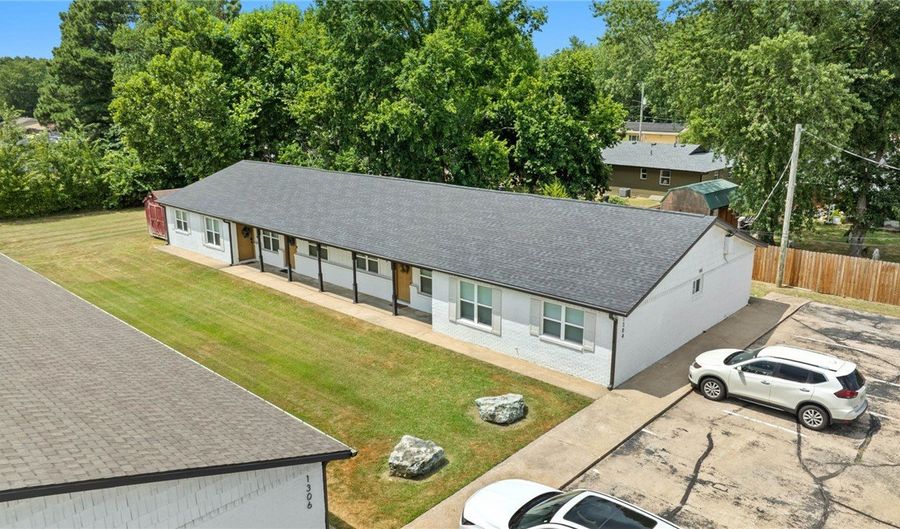 1304 SE C St, Bentonville, AR 72712 - 0 Beds, 0 Bath