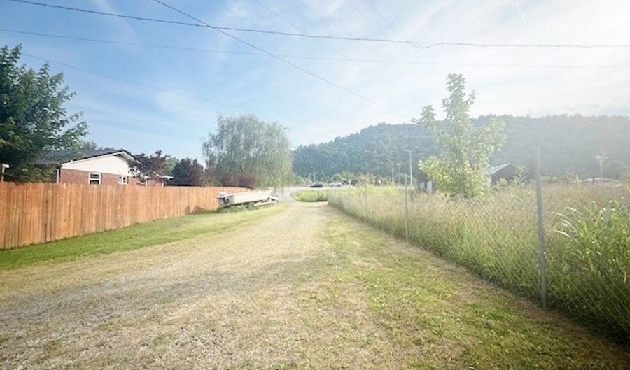 3925 US HIGHWAY 23 S, Banner, KY 41603 - 0 Beds, 0 Bath