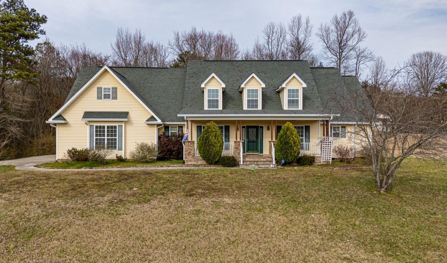 1100 1102 Trew Ln, Apison, TN 37302 - 5 Beds, 4 Bath