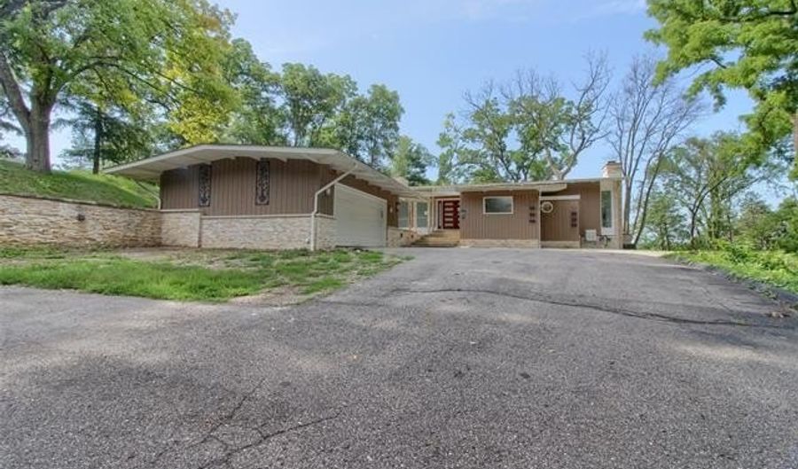 341 Corrie Rd, Ann Arbor, MI 48105 - 4 Beds, 4 Bath