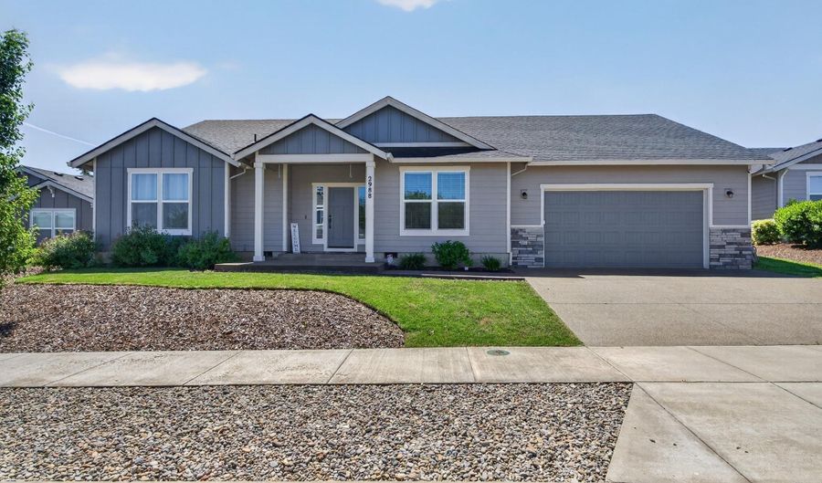 2988 NE Clearwater Dr, Albany, OR 97321 - 4 Beds, 2 Bath