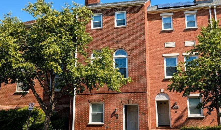 2329 9TH St S, Arlington, VA 22204 - 3 Beds, 4 Bath