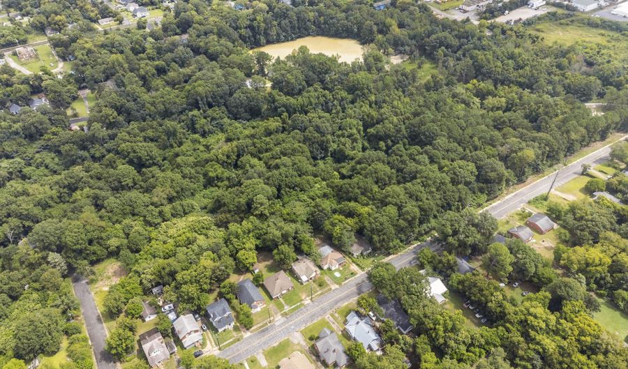 587 Robert Henry, Macon, GA 31206 - 3 Beds, 2 Bath