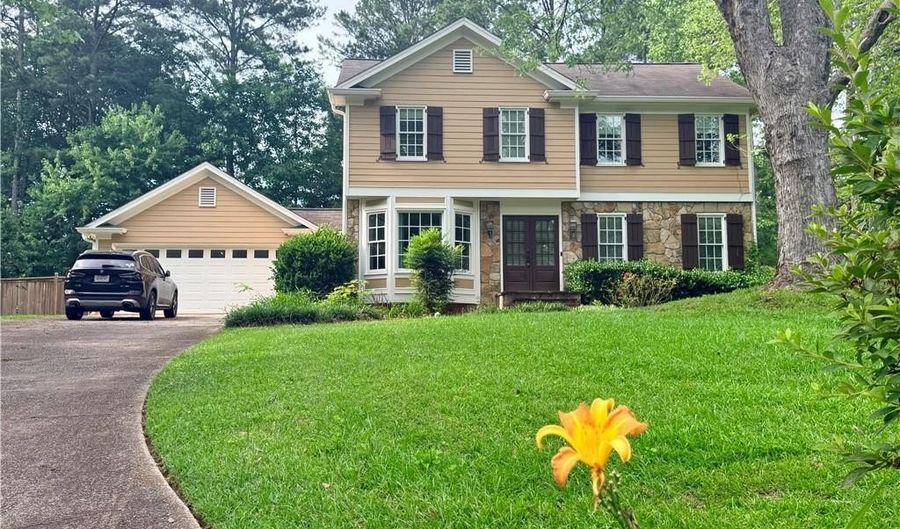 1060 Crabapple Trce, Alpharetta, GA 30004 - 3 Beds, 3 Bath