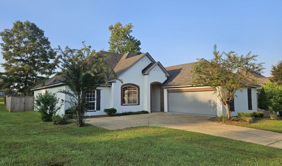 126 Turtle Ridge Dr, Brandon, MS 39047 - 4 Beds, 3 Bath