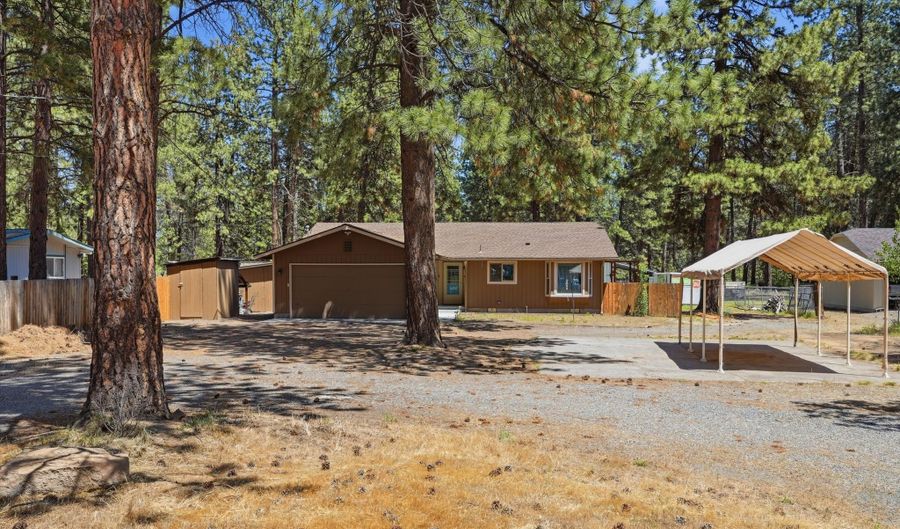 60282 Pawnee Ln, Bend, OR 97702 - 3 Beds, 2 Bath