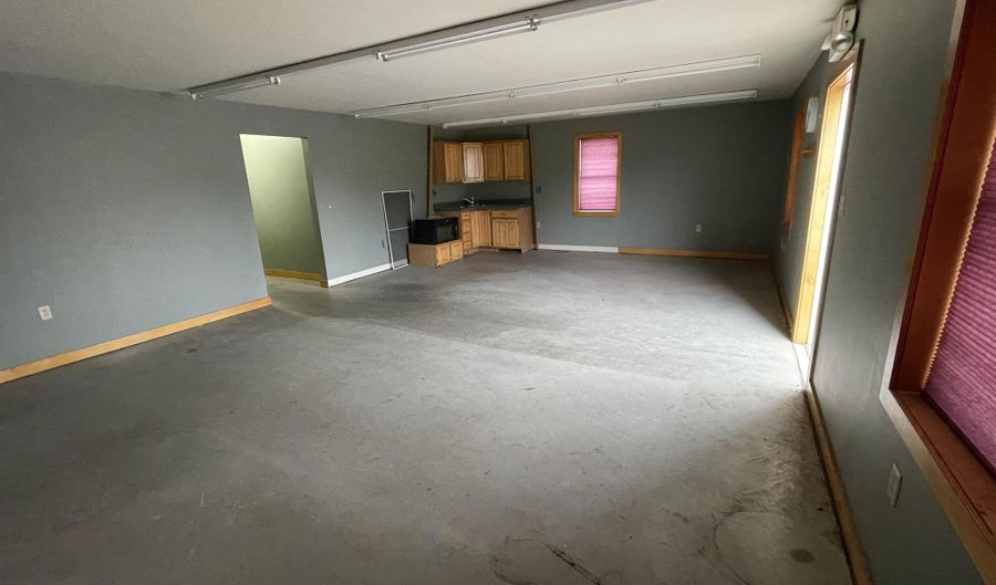 100 Cherry Tree Hill Ln, Barton, VT 05822 - 3 Beds, 2 Bath