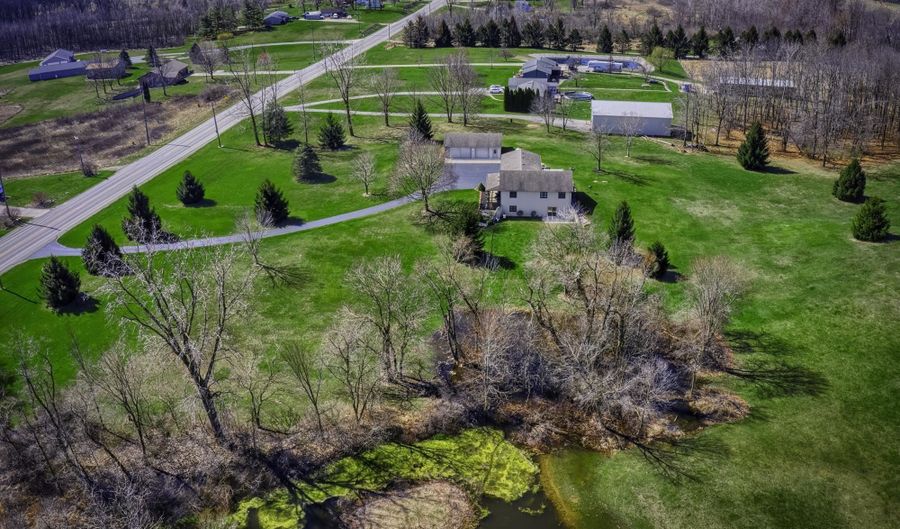 2915 N State Road 827 Rd, Angola, IN 46703 - 4 Beds, 4 Bath