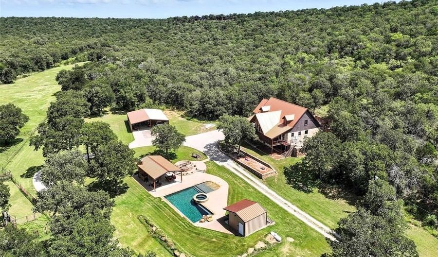 6135 Dobbs Valley Rd, Millsap, TX 76066 - 4 Beds, 5 Bath