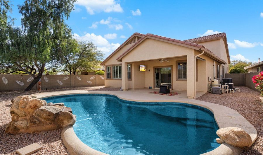 1608 W KURALT Dr, Anthem, AZ 85086 - 4 Beds, 3 Bath