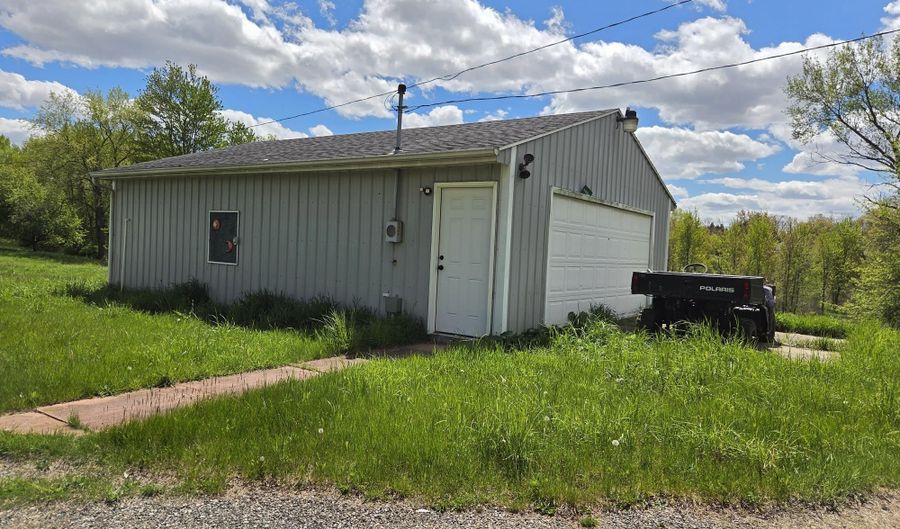 2901 Callahan Rd, Albion, MI 49224 - 3 Beds, 1 Bath