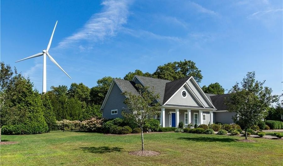 201 Rodman Ln, North Kingstown, RI 02852 - 4 Beds, 4 Bath