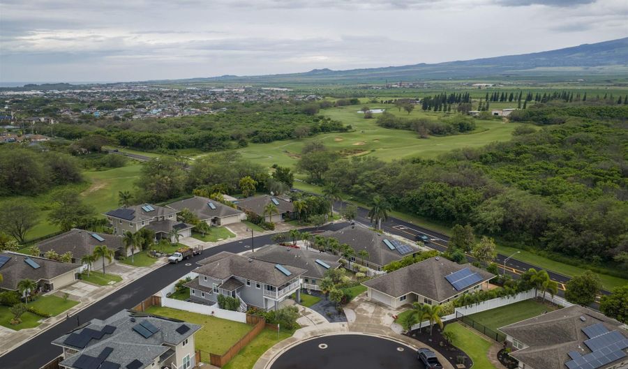 35 Pakau Pl, Kahului, HI 96732 - 3 Beds, 3 Bath
