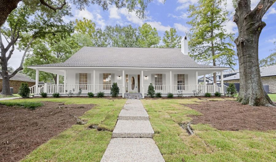5935 Hickory Ridge Bl, Baton Rouge, LA 70817 - 4 Beds, 3 Bath