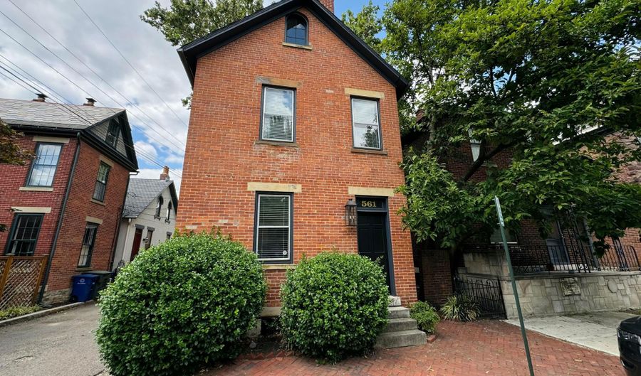 561 S 5th St, Columbus, OH 43206 - 2 Beds, 2 Bath