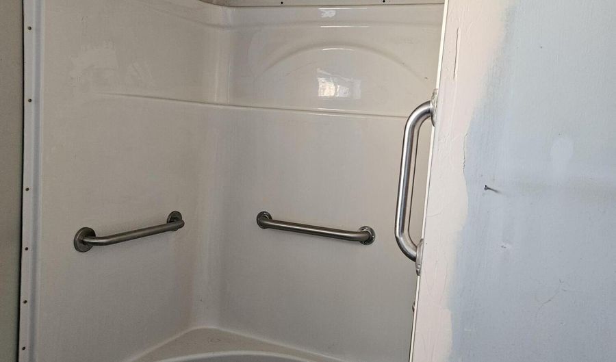 498 High St, Bath, ME 04530 - 2 Beds, 0 Bath