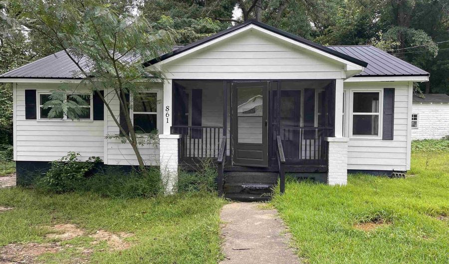 861 O St, Alexander City, AL 35010 - 3 Beds, 1 Bath