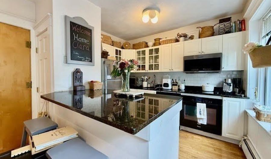 19 South St 11, Boston, MA 02135 - 2 Beds, 1 Bath