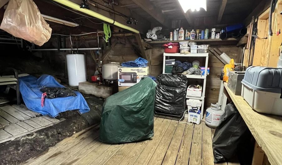 92 Red Gate Ln, Acton, ME 04001 - 2 Beds, 1 Bath