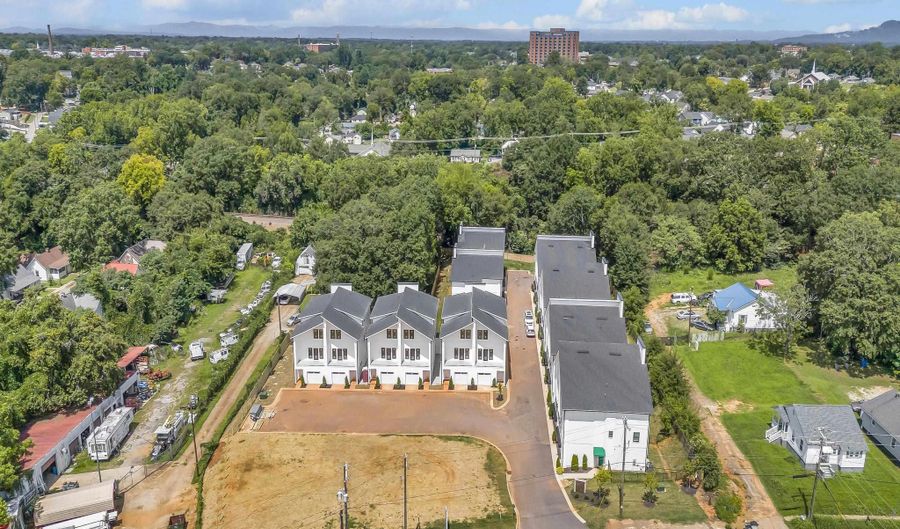 212 Ackert Way, Greenville, SC 29605 - 3 Beds, 3 Bath