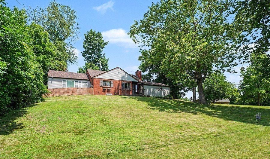 3222 Roosevelt Ave, Aliquippa, PA 15001 - 2 Beds, 0 Bath