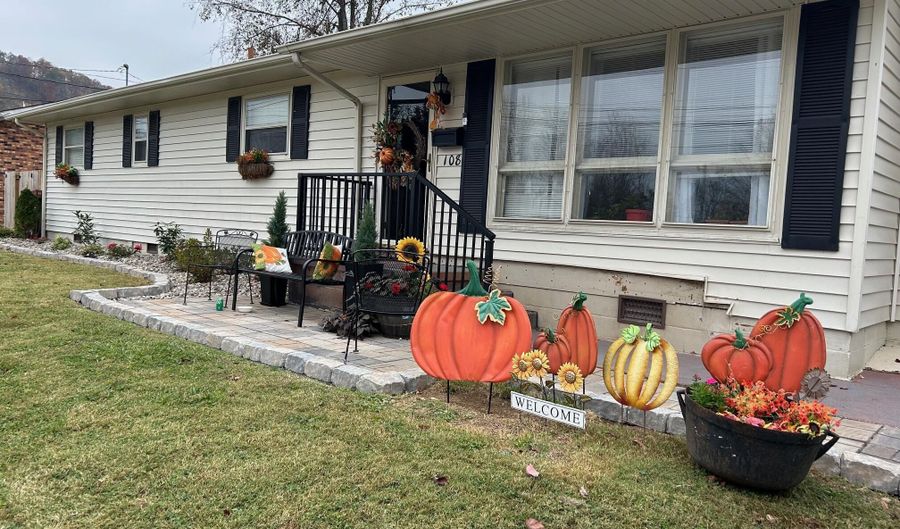 108 Powell Dr, Barbourville, KY 40906 - 2 Beds, 2 Bath