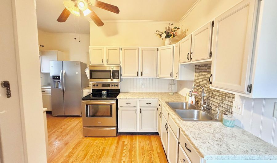 925 S 8th Street Ave, Alpena, MI 49707 - 3 Beds, 1 Bath