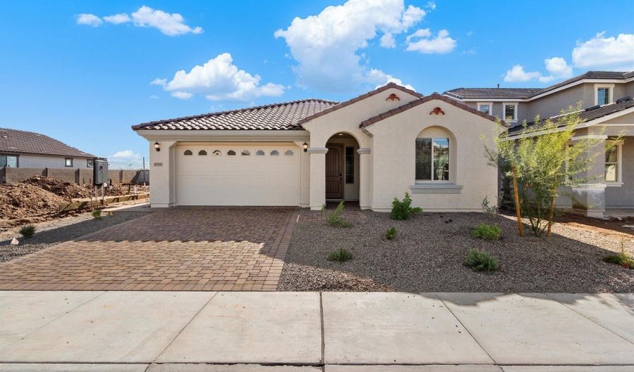 10211 W Crittenden Ln, Avondale, AZ 85392 - 4 Beds, 3 Bath