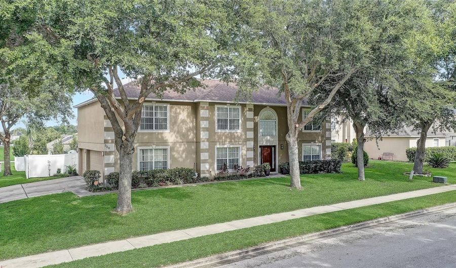 569 YEARLING COVE Loop, Apopka, FL 32703 - 5 Beds, 3 Bath