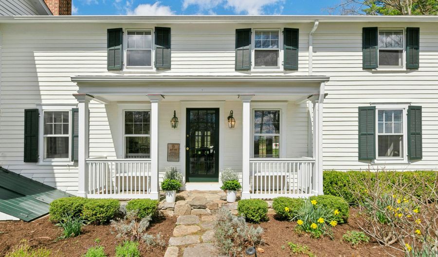 561 Middlesex Rd, Darien, CT 06820 - 4 Beds, 4 Bath