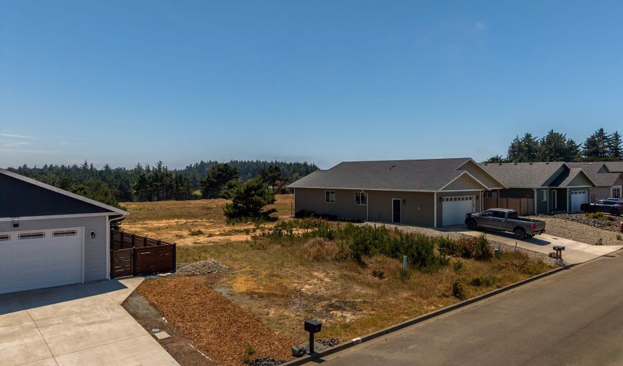 753 SEACREST Dr, Bandon, OR 97411 - 0 Beds, 0 Bath