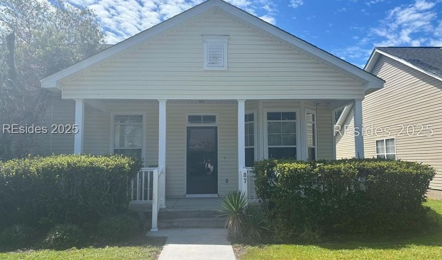 87 3rd Ave, Bluffton, SC 29910 - 2 Beds, 2 Bath