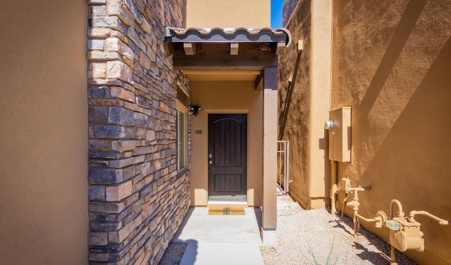 6145 E CAVE CREEK Rd 103, Cave Creek, AZ 85331 - 2 Beds, 2 Bath