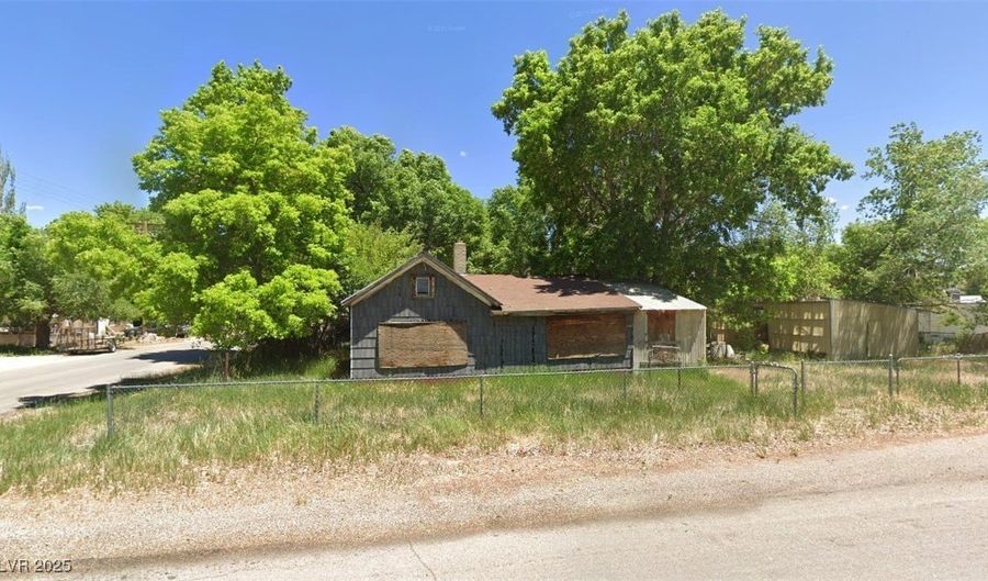 586 Stevens Ave, Ely, NV 89301 - 2 Beds, 1 Bath