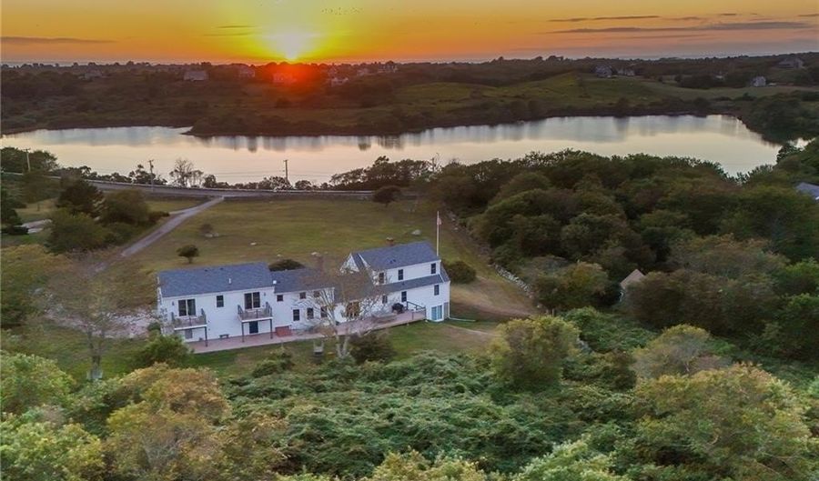 1087 Lakeside Dr, Block Island, RI 02807 - 6 Beds, 6 Bath